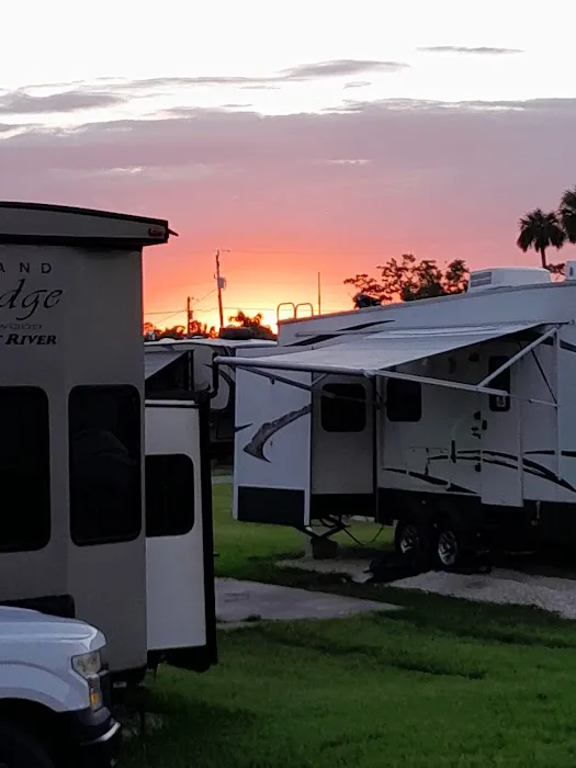 Tice Mobile Home Court & RV Picture 4