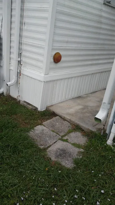 Mobile Manor Inc Picture 10