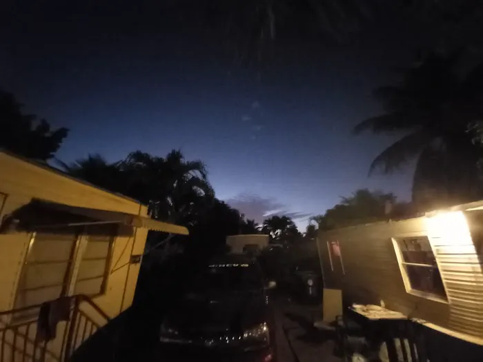Holiday II Mobile Home Park Picture 2
