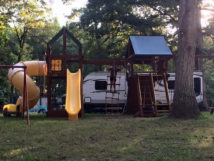 Lazy Days RV Park Picture 6