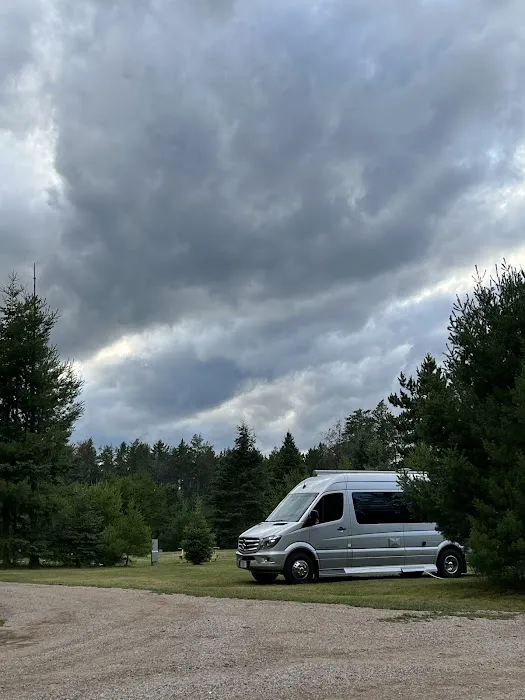Plum Pines RV Park & Campground Picture 3