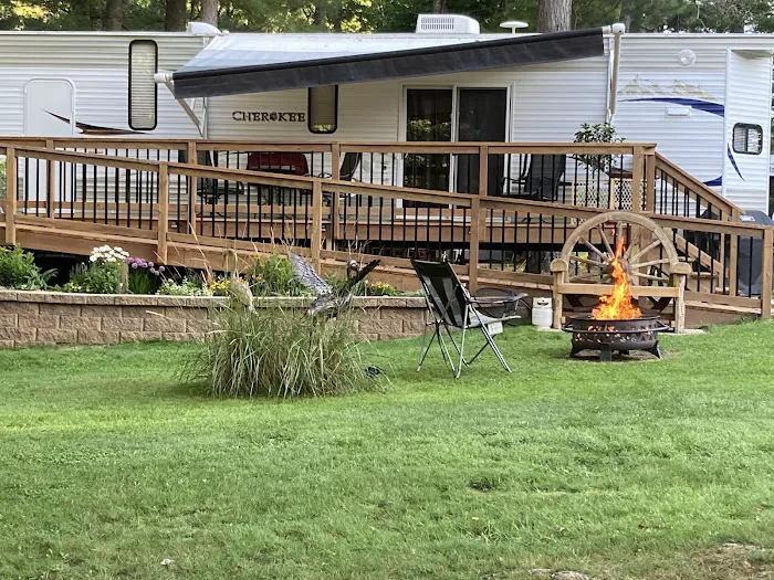 Patricia Lake Campgrounds, Inc Picture 3