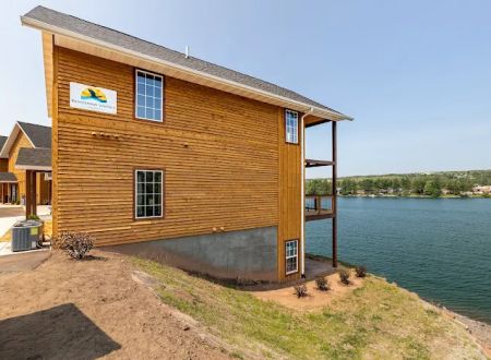 Keweenaw Waters Resort