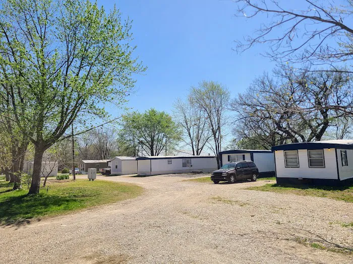Blue Sky MH & RV Park Picture 1