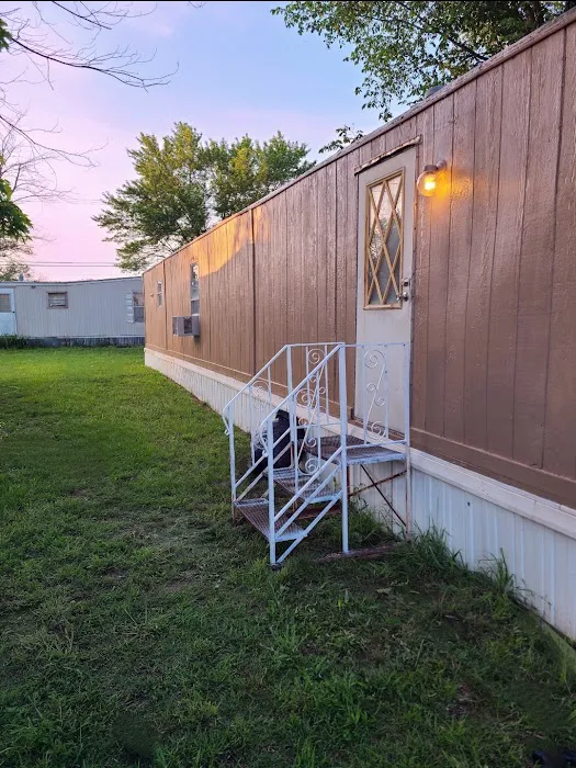 Blue Sky MH & RV Park Picture 3