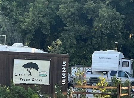 Little Pecan Grove RV Park