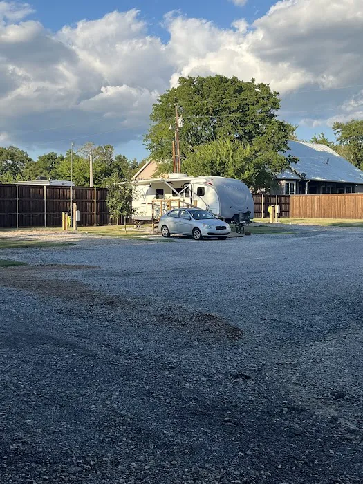 Little Pecan Grove RV Park Picture 4