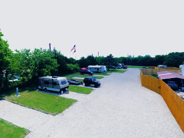 Lavonland RV Resort Picture 6