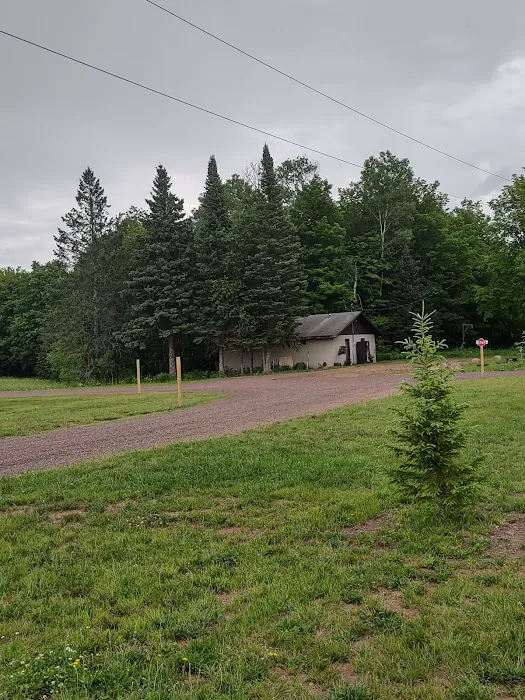 Stargazers U.P. Campground (at North Ironwood Acres) Picture 5