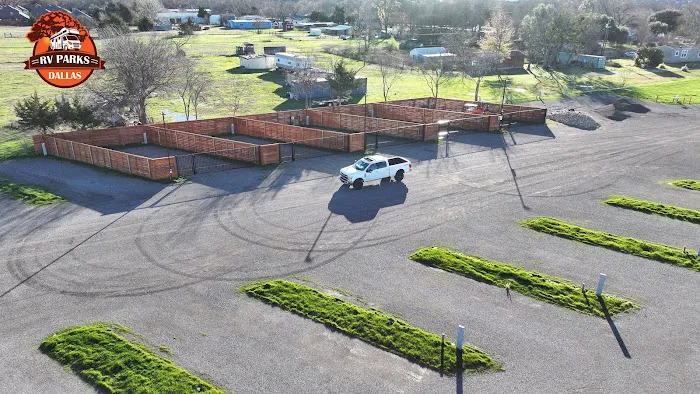 Dallas Wylie RV Park Picture 6