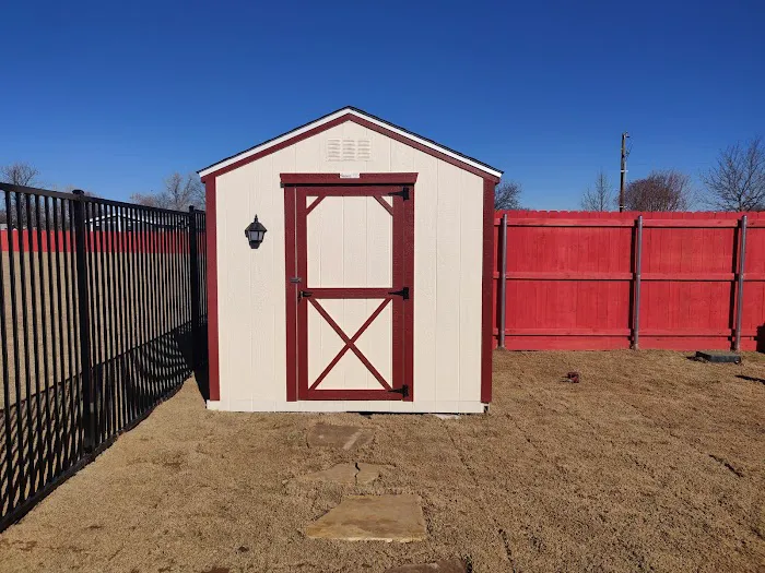 Aurora Gardens RV Park & Tiny Homes Picture 9