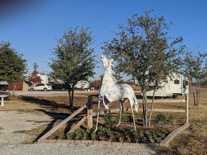Mustang RV Park Picture 2