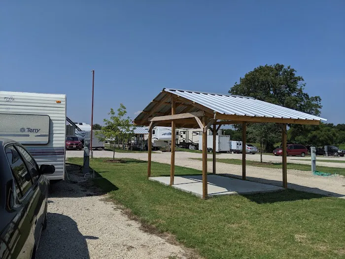 Mustang RV Park Picture 4