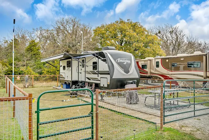 Waggin' Tail Ranch RV Resort Picture 10