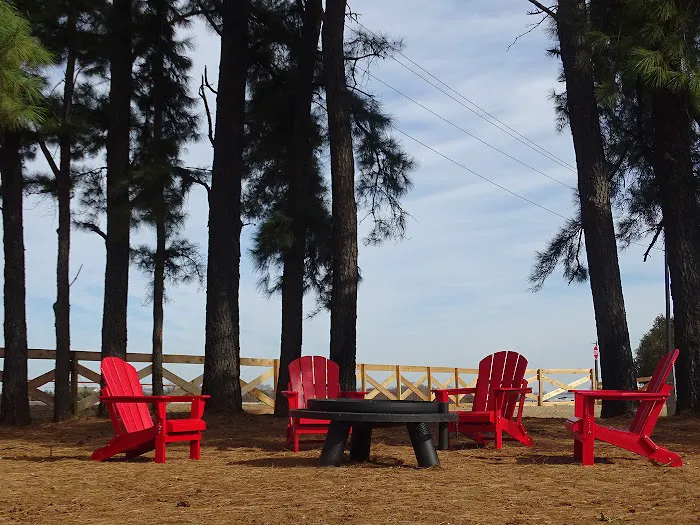 Country Pines RV Park Picture 8