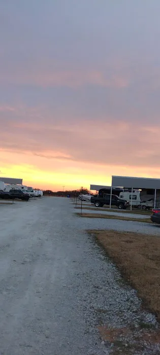 Country Pines RV Park Picture 10