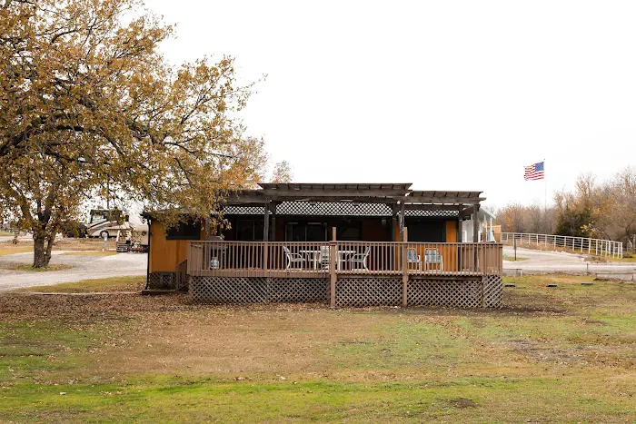 Waterfront Hideaway Ranch Picture 1