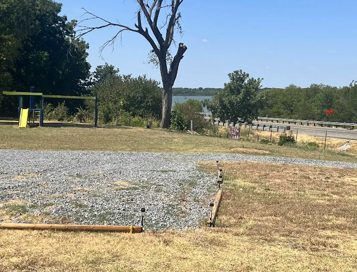 Texas Living Lakeview RV Park Picture 4