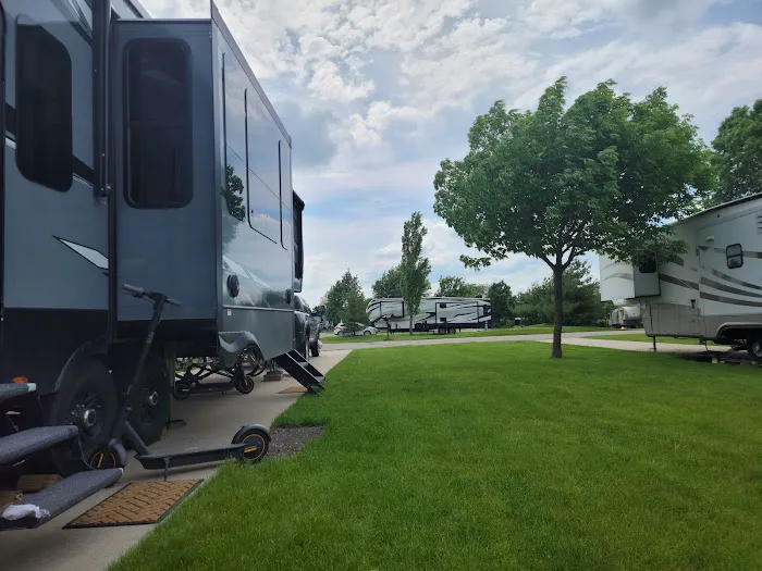 Griff's Valley View RV Park & Campground Picture 4