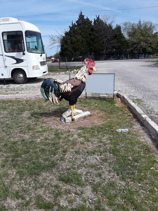 Old Rooster Creek RV Park and Flea Market Picture 4