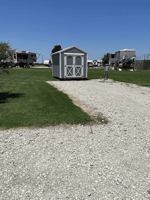 Sundowner RV Park Picture 10