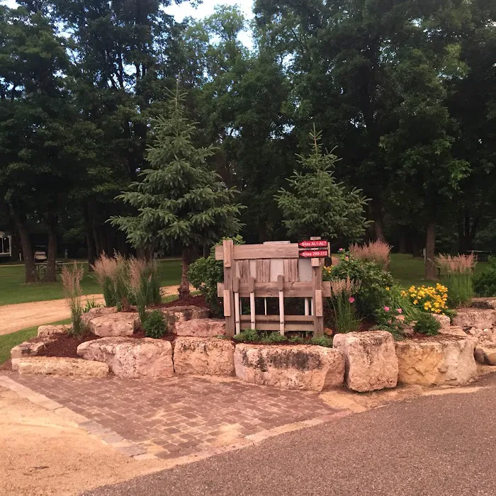 Bluff Valley Campgrounds Picture 7