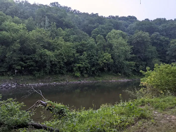 Bluff Valley Campgrounds Picture 6