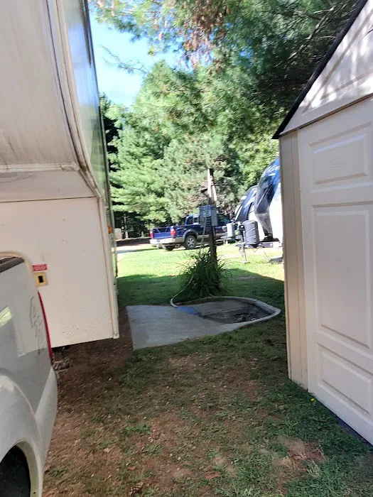 Ma's Irvington Campground and Rentals LLC Picture 8