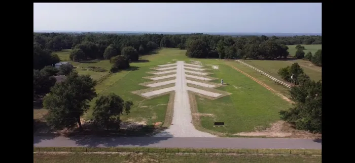 Three Oaks RV community Picture 1