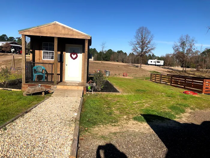 Red Fox Rv Park , Cabins And Storage Units Picture 1