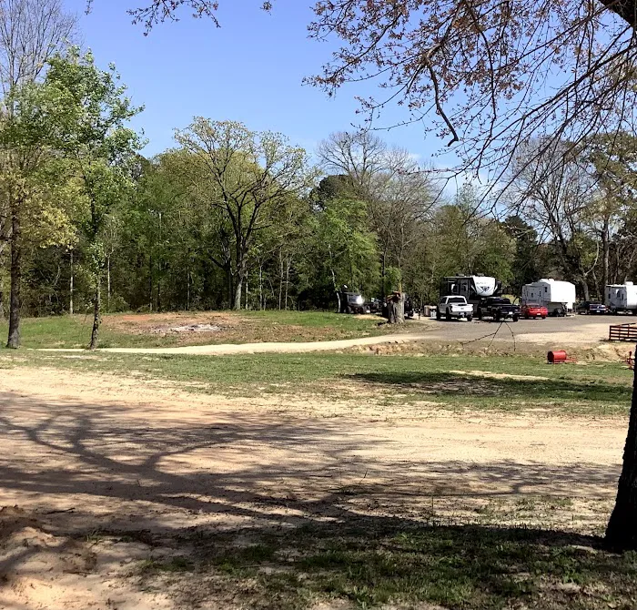 Red Fox Rv Park , Cabins And Storage Units Picture 9