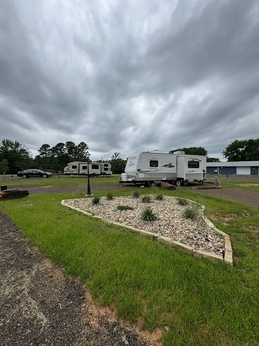 7 Pines Park Picture 10