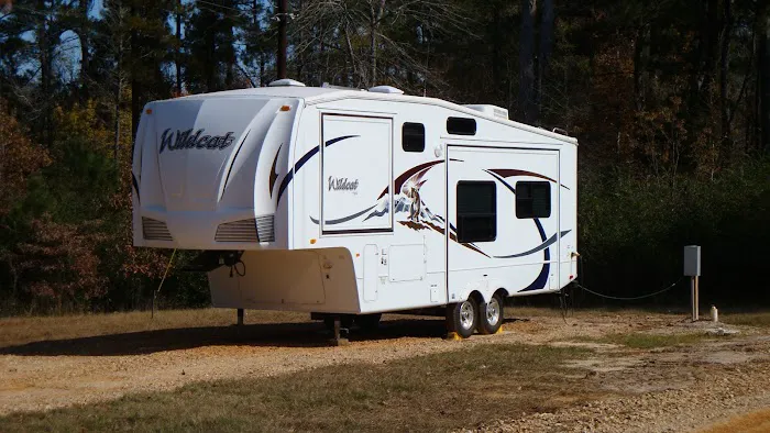Ready RV Park Picture 3