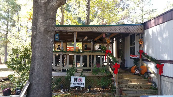Pine Forest Mobile Home Park Picture 1