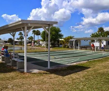 Encore Winter Quarters Manatee