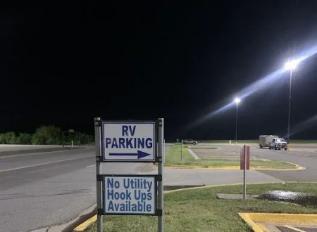 River Wind RV parking no semis