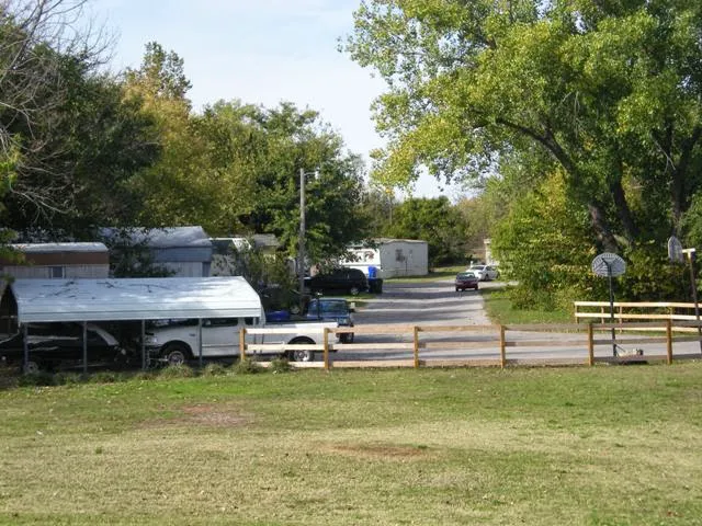 Turtle Creek Community Mobile Home Park Picture 4