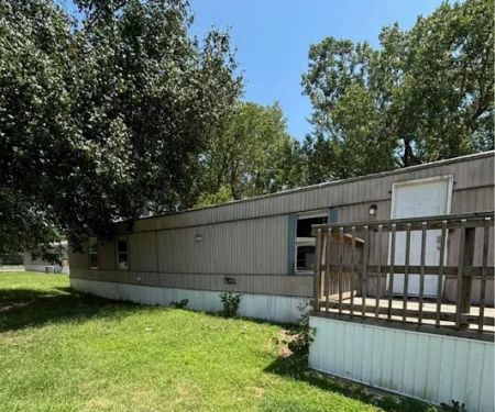 Canadian Shores Mobile Home