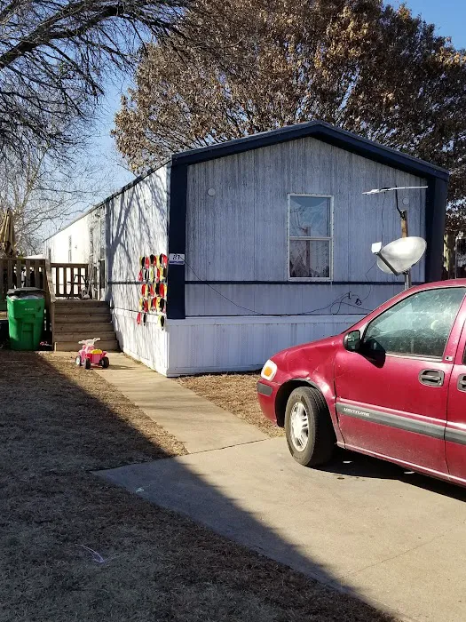 J & L Mobile Home Rentals Picture 7