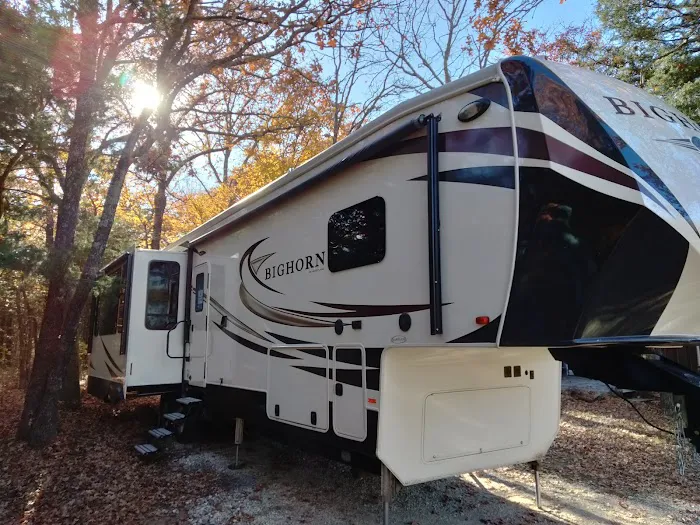 Lone Oak RV Ranch Picture 9