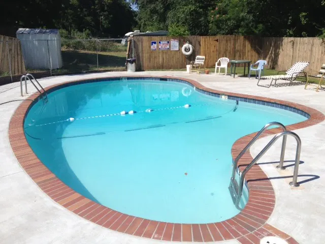 Lakeview Terrace Mobile Home Community Picture 4