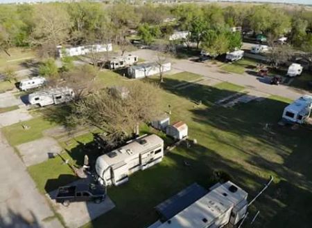 Holliday Outt RV Park 55 Plus