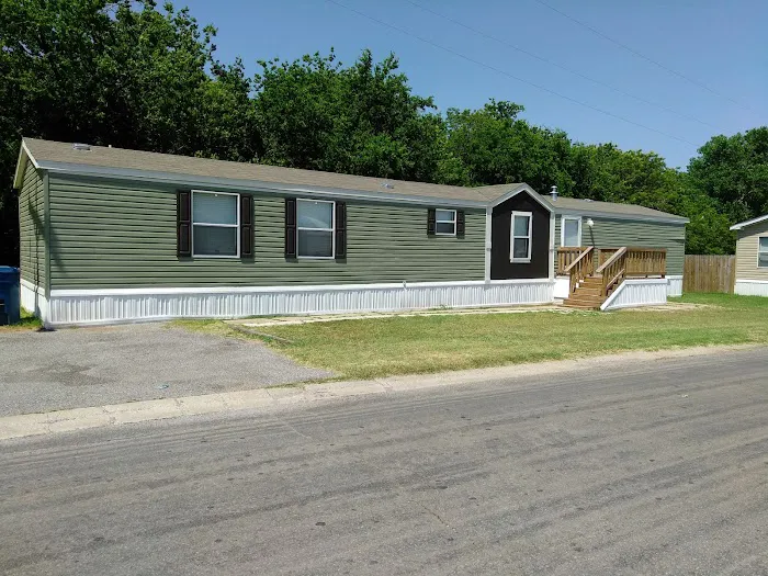 Sunnylane Estates Mobile Home Picture 10