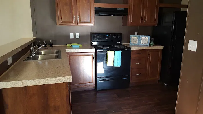 Tri City Mobile Home Community Picture 9