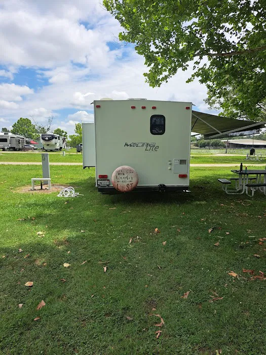 Farr Park RV Campground Picture 10