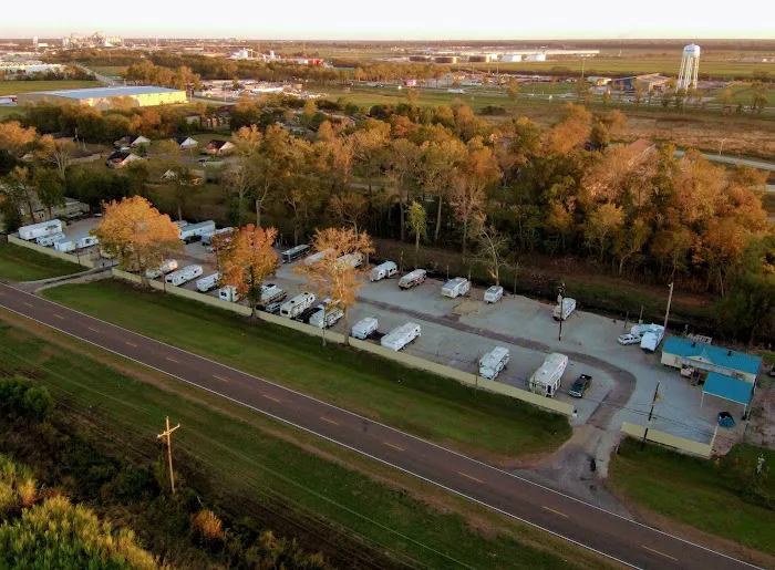 SWEET WATER RV PARK Picture 4