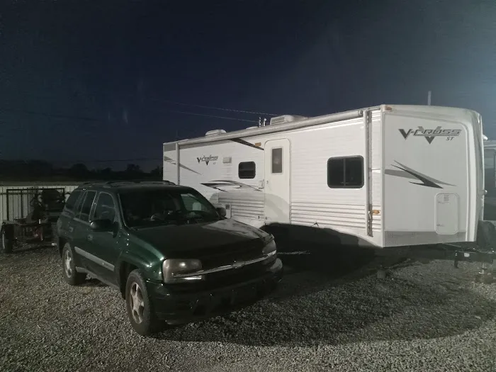 SWEET WATER RV PARK Picture 7