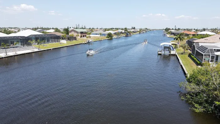 Port Charlotte Village Picture 4