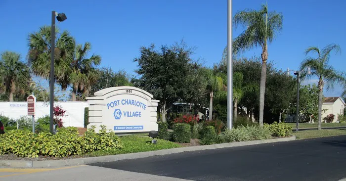 Port Charlotte Village Picture 10