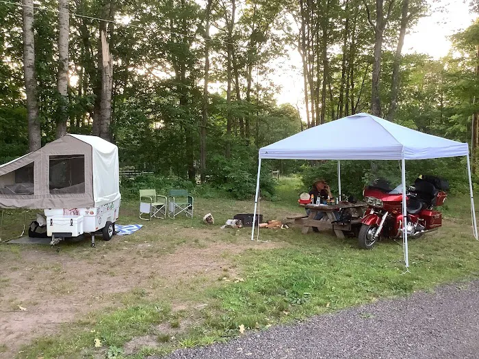 Frontier Bar & Campground Picture 10